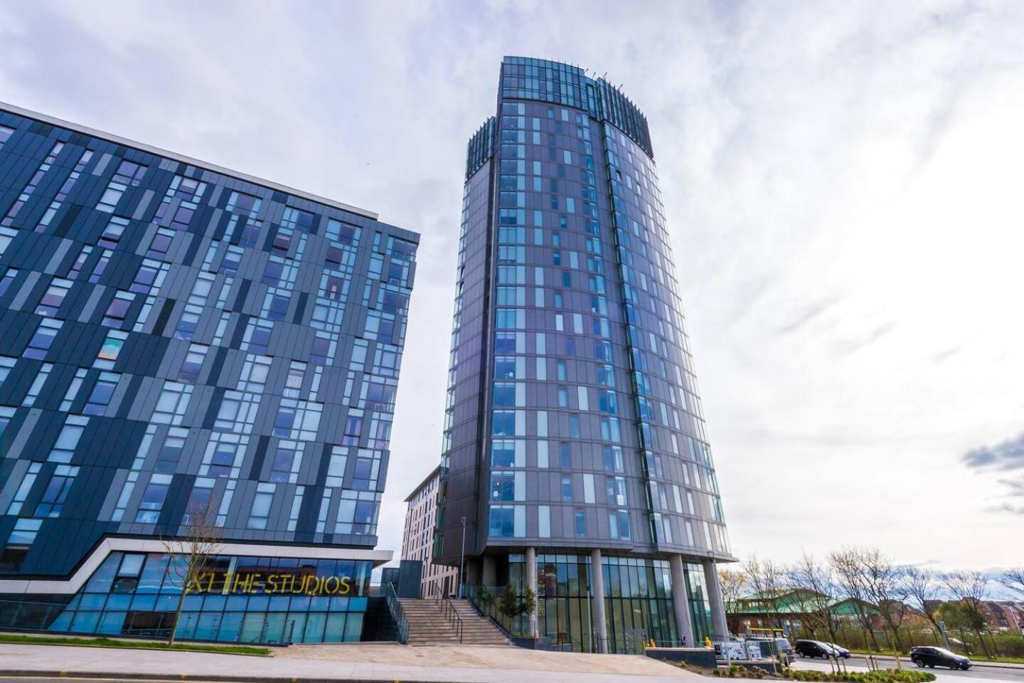 High Reviewed 1-Bed With Parking Central Location Liverpool Bagian luar foto