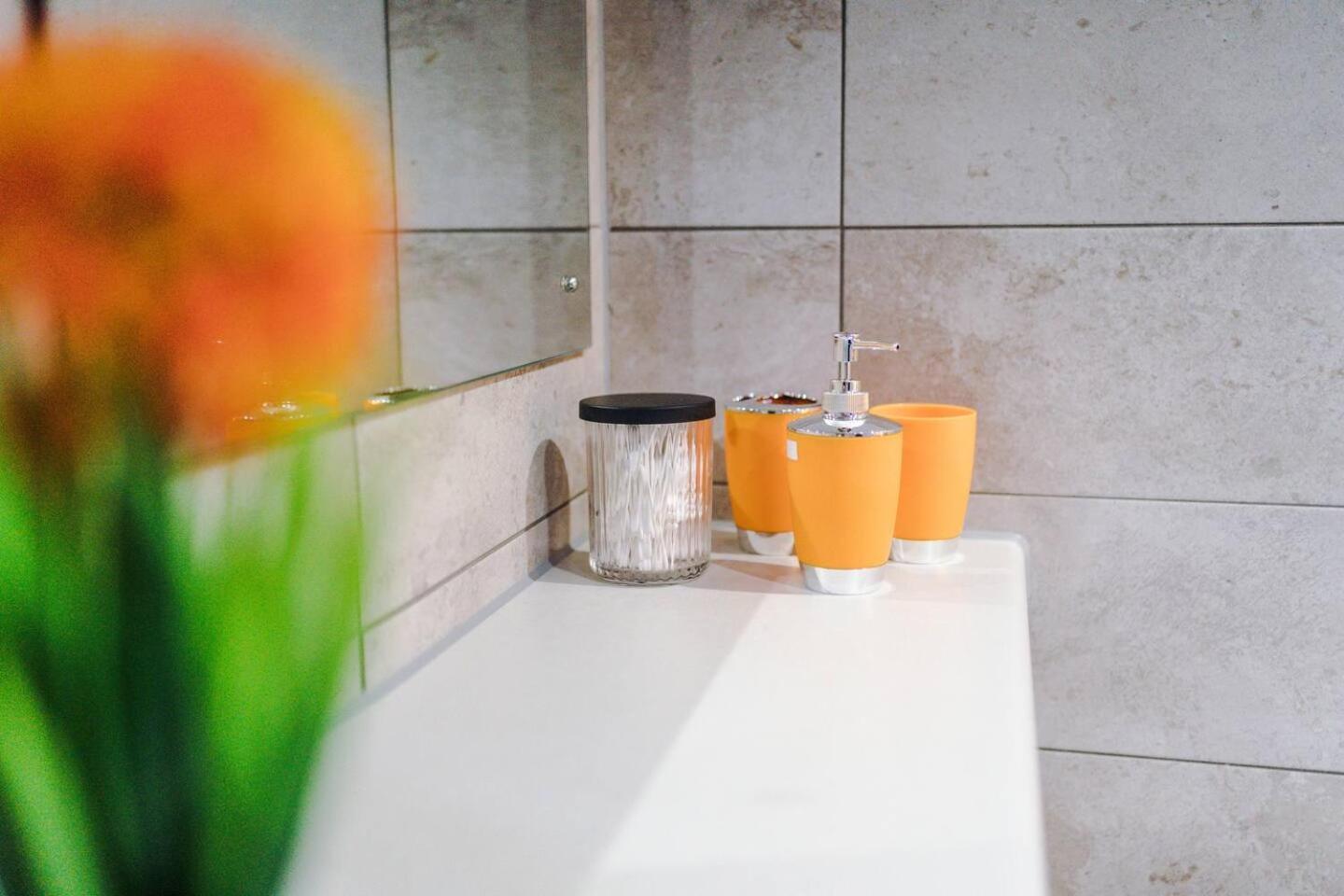 High Reviewed 1-Bed With Parking Central Location Liverpool Bagian luar foto