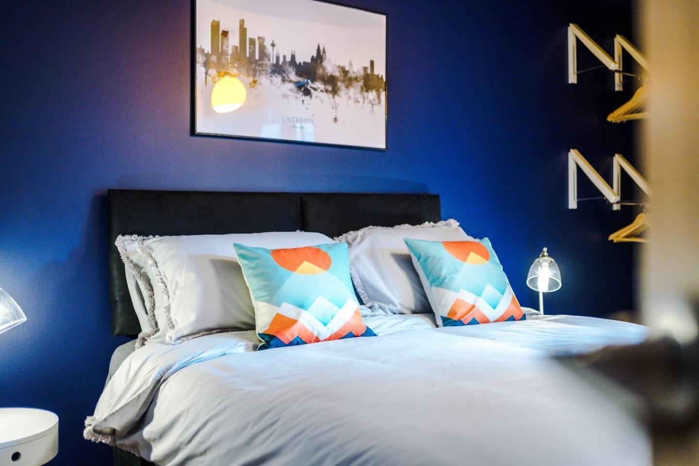 High Reviewed 1-Bed With Parking Central Location Liverpool Bagian luar foto