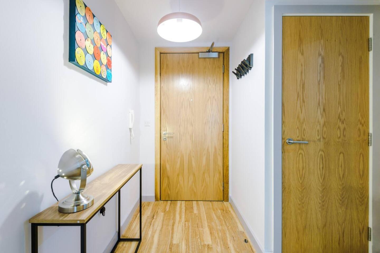 High Reviewed 1-Bed With Parking Central Location Liverpool Bagian luar foto