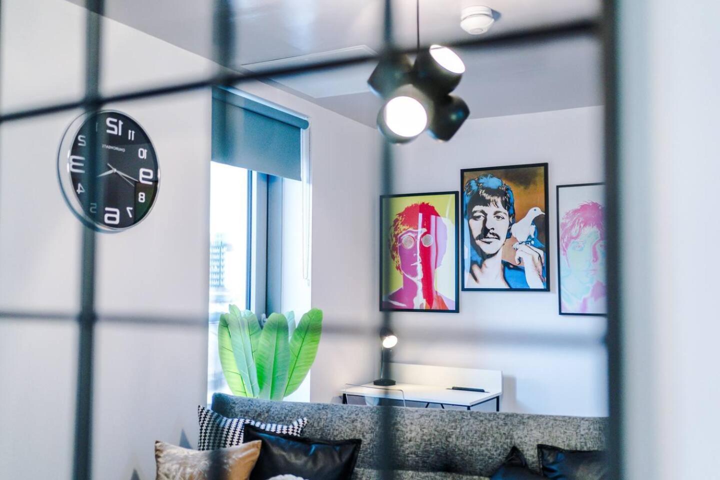 High Reviewed 1-Bed With Parking Central Location Liverpool Bagian luar foto
